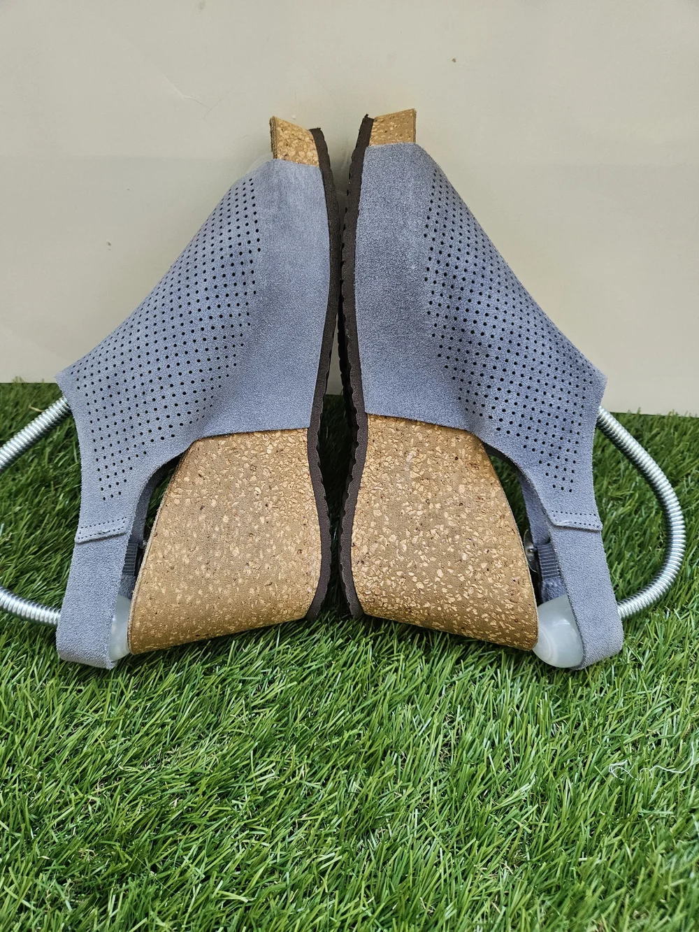 NWOB Marina Luna Italy Sandals 9.5 (40) Genuine Gray Suede Cork Wedge Comfort